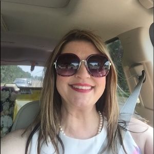 Meet your Posher, Rita